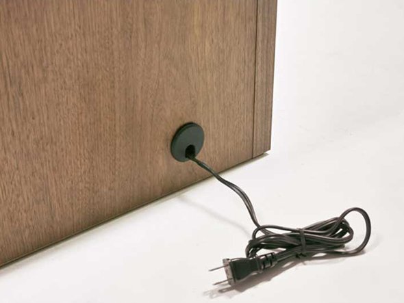 【マスターウォール/MASTERWAL / GOODS】のKOROVA DJ BOOTH SATELLITE / コローバ DJブース サテライト インテリア・キッズ・メンズ・レディースファッション・服の通販 founy(ファニー) 　送料無料　Free Shipping　コンパクト　Compact, Small Size　ホーム・キャンプ・アウトドア・お取り寄せ　Home Living / Home & Lifestyle / Camping Gear / Outdoor Camping　家具・インテリア　Home Furniture & Interior. Stylish & Functional Living Spaces　収納家具・キャビネット　Storage Furniture　収納キャビネット・扉付き棚　Cabinet / Storage Cabinet　ホーム・キャンプ・アウトドア・お取り寄せ　Home Living / Home & Lifestyle / Camping Gear / Outdoor Camping　家具・インテリア　Home Furniture & Interior. Stylish & Functional Living Spaces　収納家具・キャビネット　Storage Furniture　玄関収納・小物収納アイテム　Entryway Storage　コンセント配線孔は背面右下に設けられています。|ID: prp329100000002751 ipo3291000000036857850