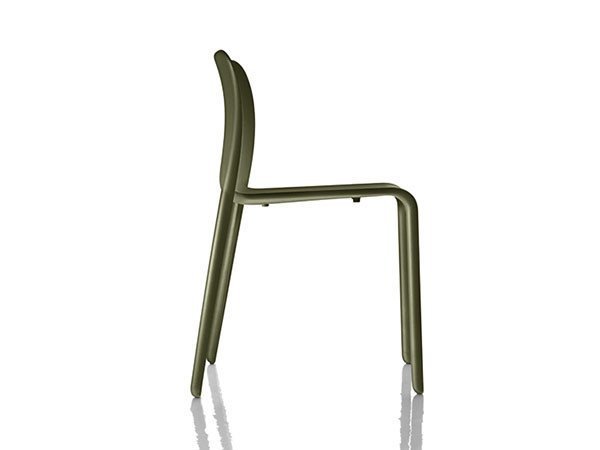 【マジス/MAGIS / GOODS】のCHAIR FIRST / チェア ファースト インテリア・キッズ・メンズ・レディースファッション・服の通販 founy(ファニー) 　送料無料　Free Shipping　グラス　Glass, Eyewear　シンプル　Simple, Minimal　フォルム　Silhouette, Form　ベスト　Vest, Waistcoat　モダン　Modern, Contemporary　軽量　Lightweight, Ultra Light　ホーム・キャンプ・アウトドア・お取り寄せ　Home Living / Home & Lifestyle / Camping Gear / Outdoor Camping　家具・インテリア　Home Furniture & Interior. Stylish & Functional Living Spaces　チェア・椅子　Seating & Chairs　ダイニングチェア・木製チェア　Dining Chairs　オリーブグリーン|ID: prp329100000002753 ipo3291000000036801582