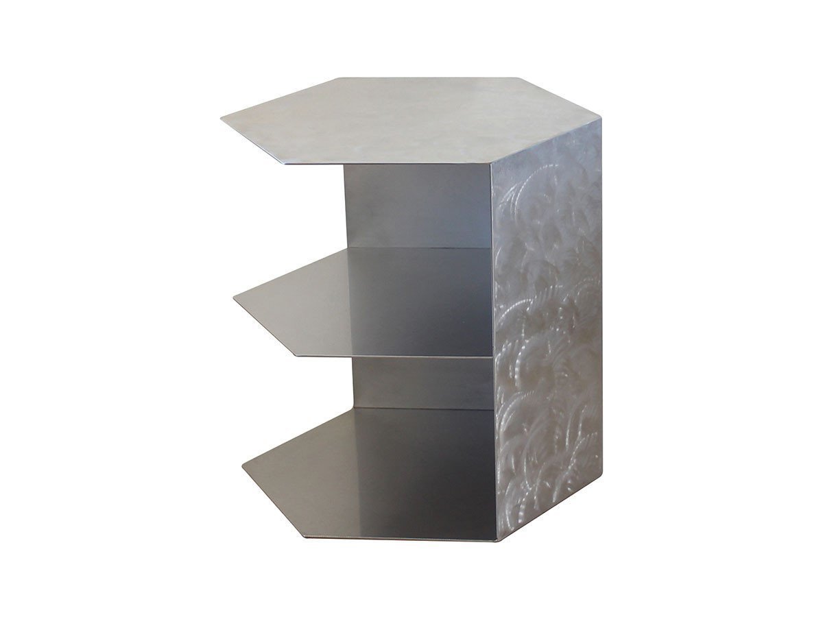 【三代目板金屋/Bankinya / GOODS】のhoneycomb / ハニカム 前面開放型 / 棚板付き(シルバー) インテリア・キッズ・メンズ・レディースファッション・服の通販 founy(ファニー) 　シルバー　Silver, Metallic Silver　テーブル　Table, Dining Table　ミックス　Mix, Mixed Style　ランダム　Random, Irregular　送料無料　Free Shipping　おすすめ　Recommended / Our Picks　ホーム・キャンプ・アウトドア・お取り寄せ　Home Living / Home & Lifestyle / Camping Gear / Outdoor Camping　家具・インテリア　Home Furniture & Interior. Stylish & Functional Living Spaces　収納家具・キャビネット　Storage Furniture　シェルフ・オープンラック・収納棚　Open Shelf Rack　-|ID: prp329100000002775 ipo3291000000036479298