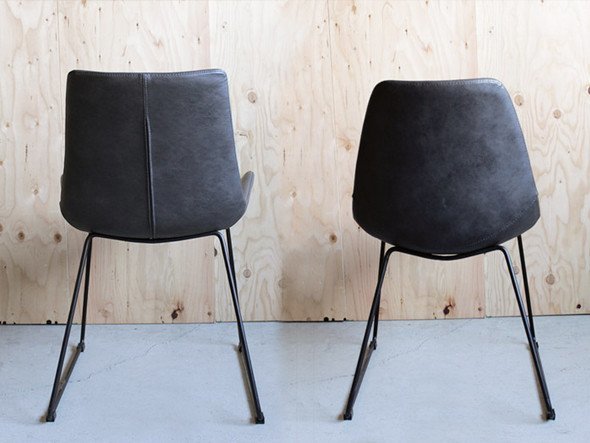 【アデペシュ/a.depeche / GOODS】のPUNISH chair / パニッシュ チェア インテリア・キッズ・メンズ・レディースファッション・服の通販 founy(ファニー) 　送料無料　Free Shipping　クッション　Cushion, Throw Pillow　フィット　Fit, Slim Fit　フォルム　Silhouette, Form　ミックス　Mix, Mixed Style　ホーム・キャンプ・アウトドア・お取り寄せ　Home Living / Home & Lifestyle / Camping Gear / Outdoor Camping　家具・インテリア　Home Furniture & Interior. Stylish & Functional Living Spaces　チェア・椅子　Seating & Chairs　ダイニングチェア・木製チェア　Dining Chairs　左:タイプ違いの「ウィングチェア」、右:本商品|ID: prp329100000002911 ipo3291000000036615150