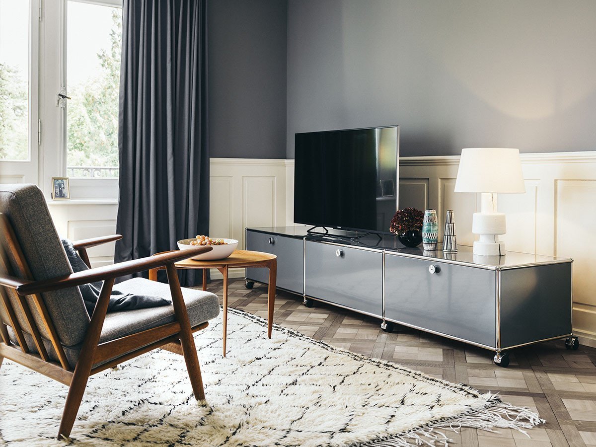 【ユーエスエム/USM / GOODS】のUSM Haller TV Board / USMハラー テレビボード W / D / H:1523 / 373 / 390mm ドロップダウンドア × 1、ディバイダーシェルフ × 1 インテリア・キッズ・メンズ・レディースファッション・服の通販 founy(ファニー) 　コレクション　Collection　シンプル　Simple　スタイリッシュ　Stylish　ニューヨーク　New York　ボックス　Box　おすすめ　Recommend　ホーム・キャンプ・アウトドア・お取り寄せ　Home,Garden,Outdoor,Camping Gear　家具・インテリア　Furniture　テレビボード・テレビ台　TV Stand　テレビボード　Tv Board　参考イメージ|ID: prp329100000002950 ipo3291000000030168487