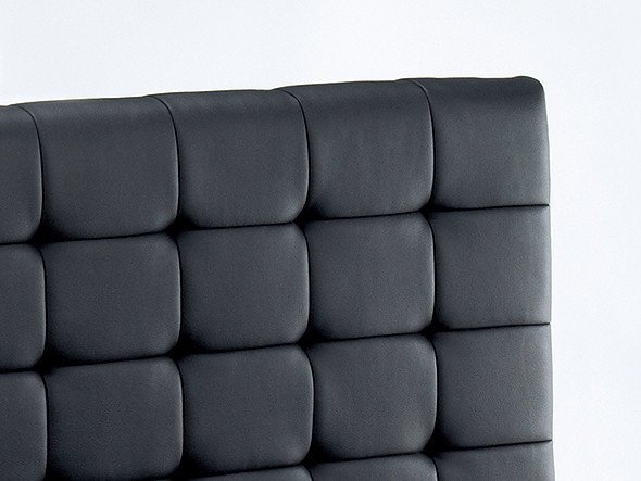【フライミー ベーシック/FLYMEe BASIC / GOODS】のDouble Bed / ダブルベッド n97114 人気、トレンドファッション・服の通販 founy(ファニー) 　ウッド　Wooden Design　クッション　Cushion, Throw Pillow　シンプル　Simple, Minimal　スプリング　Spring, Spring Collection　ダブル　Double, Double-Breasted　モノトーン　Monotone, Black and White　ホーム・キャンプ・アウトドア・お取り寄せ　Home Living / Home & Lifestyle / Camping Gear / Outdoor Camping　家具・インテリア　Home Furniture & Interior. Stylish & Functional Living Spaces　ベッド　Modern Beds for Every Room　ダブルベッド・2人用ベッド　Double Bed / Full Size Bed　other-5|ID: prp329100000002981 ipo3291000000031552096