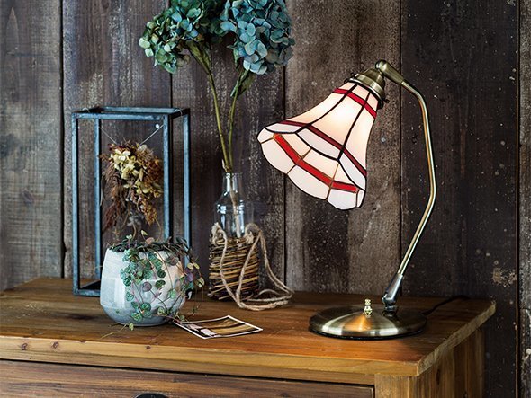 【フライミー ファクトリー/FLYMEe Factory / GOODS】のCUSTOM SERIES Classic Desk Lamp × Stained Glass Dots / カスタムシリーズ クラシックデスクランプ × ステンドグラス(ドッツ) 人気、トレンドファッション・服の通販 founy(ファニー) 　クラシック　Classic　デスク　Desk　ドット　Dot　ハンド　Hand　ホーム・キャンプ・アウトドア・お取り寄せ　Home,Garden,Outdoor,Camping Gear　家具・インテリア　Furniture　ライト・照明　Lighting & Light Fixtures　デスクライト・テーブルライト　Desk Light/Table Light　other-2|ID: prp329100000003007 ipo3291000000031540879