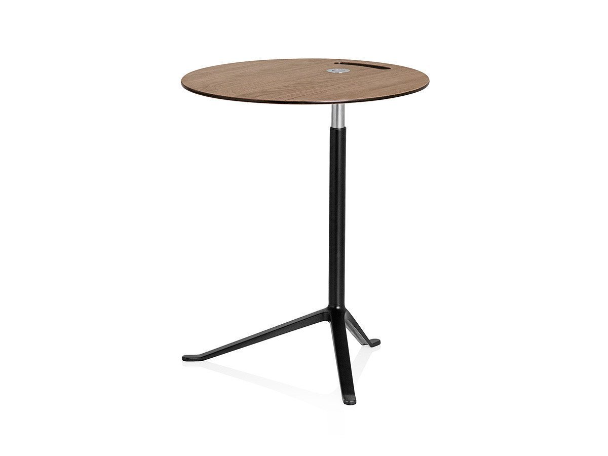【フリッツ ハンセン/FRITZ HANSEN / GOODS】のLITTLE FRIEND / リトルフレンド テーブル KS11 / KS12 インテリア・キッズ・メンズ・レディースファッション・服の通販 founy(ファニー) 　送料無料　Free Shipping　テーブル　Table, Dining Table　ワーク　Workwear, Utility Style　雑誌　Magazine, Fashion Magazine　ホーム・キャンプ・アウトドア・お取り寄せ　Home Living / Home & Lifestyle / Camping Gear / Outdoor Camping　家具・インテリア　Home Furniture & Interior. Stylish & Functional Living Spaces　テーブル　Dining, Coffee & Side Tables　サイドテーブル・ナイトテーブル　Side & End Tables　天板:ナチュラルウッド / ウォルナット、脚部:ブラック、タイプ:高さ調整機能付|ID: prp329100000003194 ipo3291000000030180588