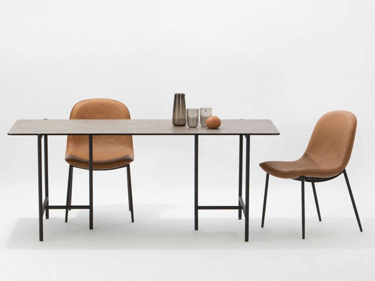 【モーダ エン カーサ/moda en casa / GOODS】のSOLO chair / ソロ チェア 人気、トレンドファッション・服の通販 founy(ファニー) 　フォルム　Silhouette, Form　ホーム・キャンプ・アウトドア・お取り寄せ　Home Living / Home & Lifestyle / Camping Gear / Outdoor Camping　家具・インテリア　Home Furniture & Interior. Stylish & Functional Living Spaces　チェア・椅子　Seating & Chairs　ダイニングチェア・木製チェア　Dining Chairs　other-3|ID: prp329100000003281 ipo3291000000031550612