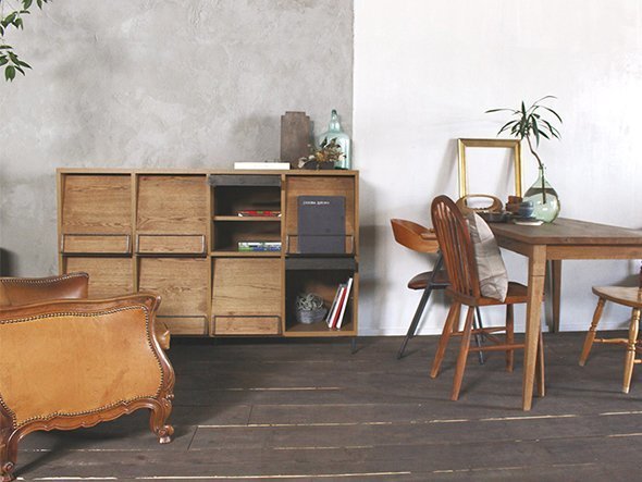 【アデペシュ/a.depeche / GOODS】のcadeal record rack 4×2-box / カデル レコードラック 4×2ボックス インテリア・キッズ・メンズ・レディースファッション・服の通販 founy(ファニー) 　ボックス　Boxy, Box Shape　ヴィンテージ　Vintage Style　雑誌　Magazine, Fashion Magazine　ホーム・キャンプ・アウトドア・お取り寄せ　Home Living / Home & Lifestyle / Camping Gear / Outdoor Camping　家具・インテリア　Home Furniture & Interior. Stylish & Functional Living Spaces　収納家具・キャビネット　Storage Furniture　シェルフ・オープンラック・収納棚　Open Shelf Rack　ホーム・キャンプ・アウトドア・お取り寄せ　Home Living / Home & Lifestyle / Camping Gear / Outdoor Camping　家具・インテリア　Home Furniture & Interior. Stylish & Functional Living Spaces　収納家具・キャビネット　Storage Furniture　本棚・マガジンスタンド　Bookshelf/Magazine Rack　お気に入りの本や雑誌をディスプレイしながら楽しめます。|ID: prp329100000003348 ipo3291000000036816192