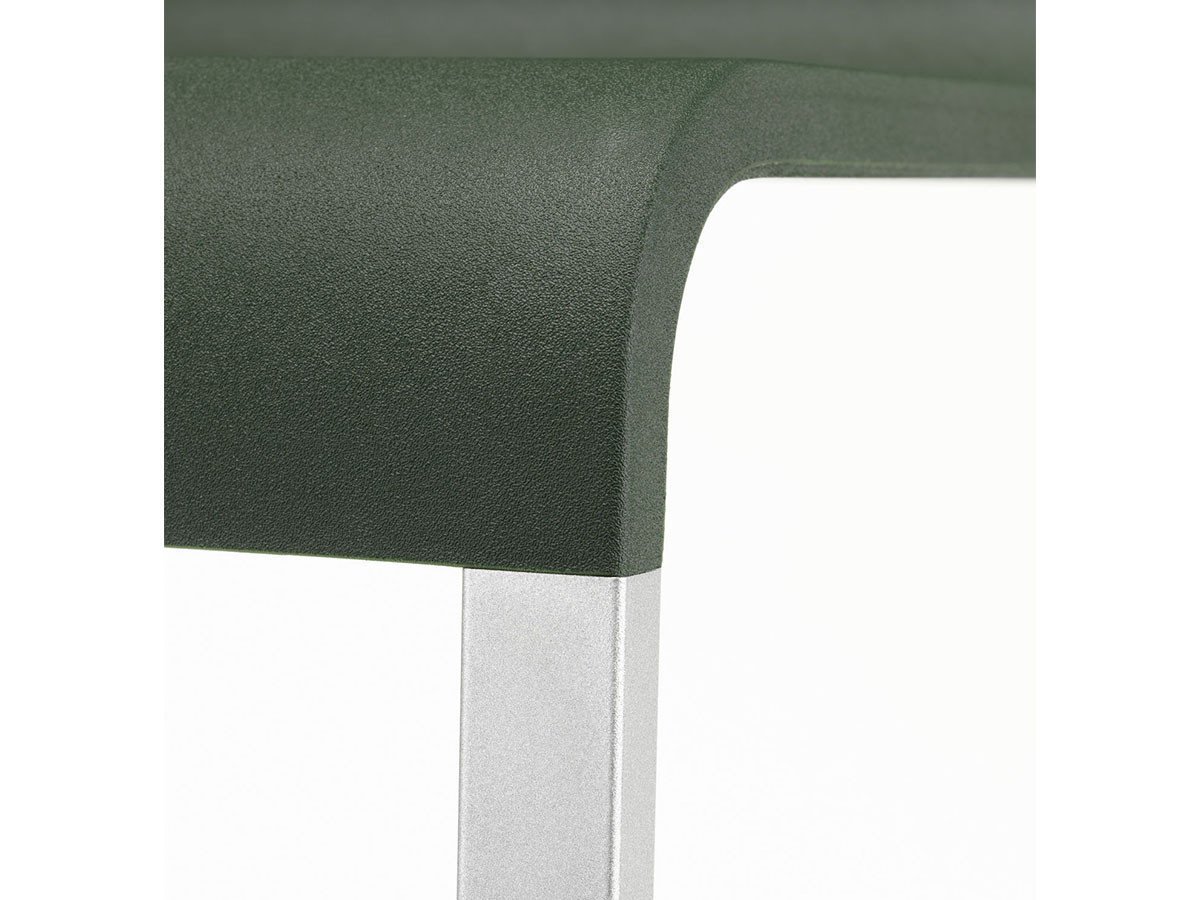 【ヴィトラ/Vitra / GOODS】の.03 / ゼロスリー ノンスタッキング インテリア・キッズ・メンズ・レディースファッション・服の通販 founy(ファニー) 　送料無料　Free Shipping　チューブ　Tube, Tube Top　パウダー　Powder, Soft Tone　フォルム　Silhouette, Form　フォーム　Form　ホーム・キャンプ・アウトドア・お取り寄せ　Home Living / Home & Lifestyle / Camping Gear / Outdoor Camping　家具・インテリア　Home Furniture & Interior. Stylish & Functional Living Spaces　チェア・椅子　Seating & Chairs　ダイニングチェア・木製チェア　Dining Chairs　脚部:シルバー パウダーコート / 光沢仕上|ID: prp329100000003590 ipo3291000000033203868