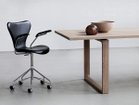 【フリッツ ハンセン/FRITZ HANSEN / GOODS】のSERIES 7 / セブンチェア フロントパディング アームチェア キャスター付き回転ベース 3217 参考イメージ|ID: prp329100000003695 ipo3291000000030191961