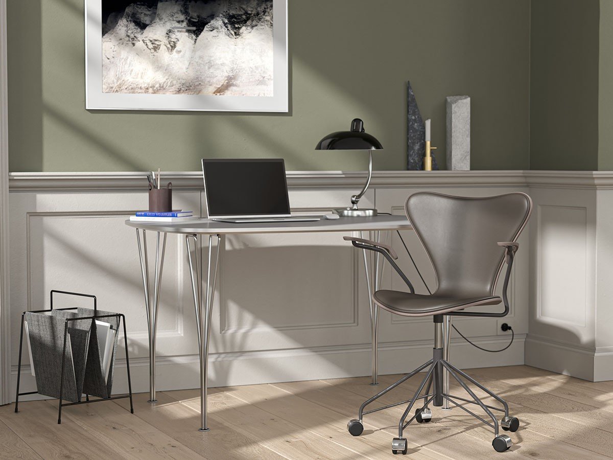 【フリッツ ハンセン/FRITZ HANSEN / GOODS】のSERIES 7 / セブンチェア フロントパディング アームチェア キャスター付き回転ベース 3217 人気、トレンドファッション・服の通販 founy(ファニー) 　ウッド　Wood　キャップ　Cap　シェイプ　Shape　シルク　Silk　ファブリック　Fabric　フォルム　Form　送料無料　Free Shipping　おすすめ　Recommend　ホーム・キャンプ・アウトドア・お取り寄せ　Home,Garden,Outdoor,Camping Gear　家具・インテリア　Furniture　チェア・椅子　Chair　アームチェア　Armchair　ホーム・キャンプ・アウトドア・お取り寄せ　Home,Garden,Outdoor,Camping Gear　家具・インテリア　Furniture　チェア・椅子　Chair　オフィスチェア・デスクチェア　Office Chair/Desk Chair　other-5|ID: prp329100000003695 ipo3291000000031502723