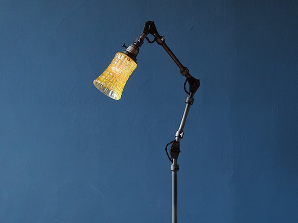 【フライミー ファクトリー/FLYMEe Factory / GOODS】のCUSTOM SERIES Engineer Side Floor Lamp × Amaretto / カスタムシリーズ エンジニアサイドフロアランプ × アマレット 人気、トレンドファッション・服の通販 founy(ファニー) 　送料無料　Free Shipping　カッティング　Cutting　スクエア　Square　パターン　Pattern　人気　Popularity　ホーム・キャンプ・アウトドア・お取り寄せ　Home,Garden,Outdoor,Camping Gear　家具・インテリア　Home Furniture & Interior. Stylish & Functional Living Spaces　ライト・照明　Lighting & Light Fixtures　フロアライト・スタンドライト　Floor Light/Stand Light　other-3|ID: prp329100000003732 ipo3291000000031464595