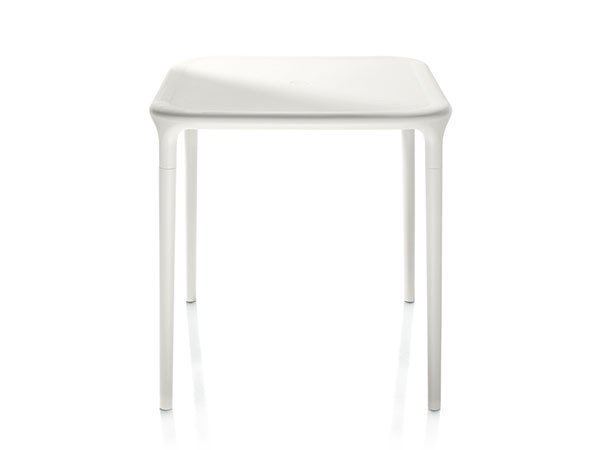 【マジス/MAGIS / GOODS】のAIR-TABLE / エア テーブル インテリア・キッズ・メンズ・レディースファッション・服の通販 founy(ファニー) 　ガーデン　Garden　コンパクト　Compact　シンプル　Simple　テーブル　Table　フォルム　Form　軽量　Lightweight　ホーム・キャンプ・アウトドア・お取り寄せ　Home,Garden,Outdoor,Camping Gear　家具・インテリア　Furniture　テーブル　Table　カフェテーブル　Cafe Table　ホワイト、天板の形状:正方形(65 × 65cm)|ID: prp329100000003757 ipo3291000000030246603