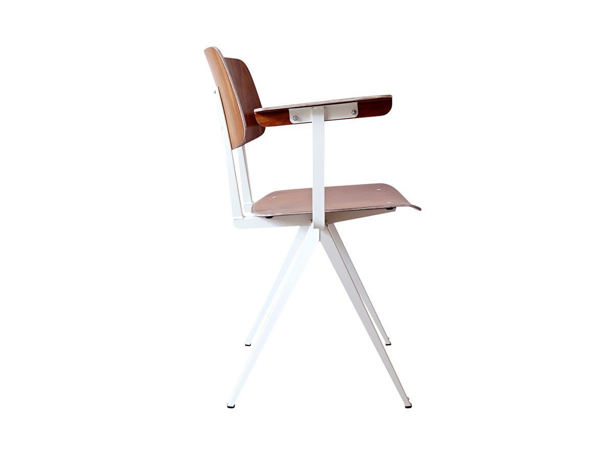 【ガルファニタス/Galvanitas / GOODS】のS.16 ARM CHAIR / S.16 アームチェア 人気、トレンドファッション・服の通販 founy(ファニー) 　ウッド　Wooden Design　ヴィンテージ　Vintage Style　クラシカル　Classical, Vintage-Inspired　シンプル　Simple, Minimal　フォルム　Silhouette, Form　フレーム　Frame, Outline　ベーシック　Basic, Essential　モノトーン　Monotone, Black and White　送料無料　Free Shipping　ホーム・キャンプ・アウトドア・お取り寄せ　Home Living / Home & Lifestyle / Camping Gear / Outdoor Camping　家具・インテリア　Home Furniture & Interior. Stylish & Functional Living Spaces　チェア・椅子　Seating & Chairs　ダイニングチェア・木製チェア　Dining Chairs　ホーム・キャンプ・アウトドア・お取り寄せ　Home Living / Home & Lifestyle / Camping Gear / Outdoor Camping　家具・インテリア　Home Furniture & Interior. Stylish & Functional Living Spaces　チェア・椅子　Seating & Chairs　アームチェア・アクセントチェア　Armchairs & Accent Chairs　other-5|ID: prp329100000003775 ipo3291000000031548693