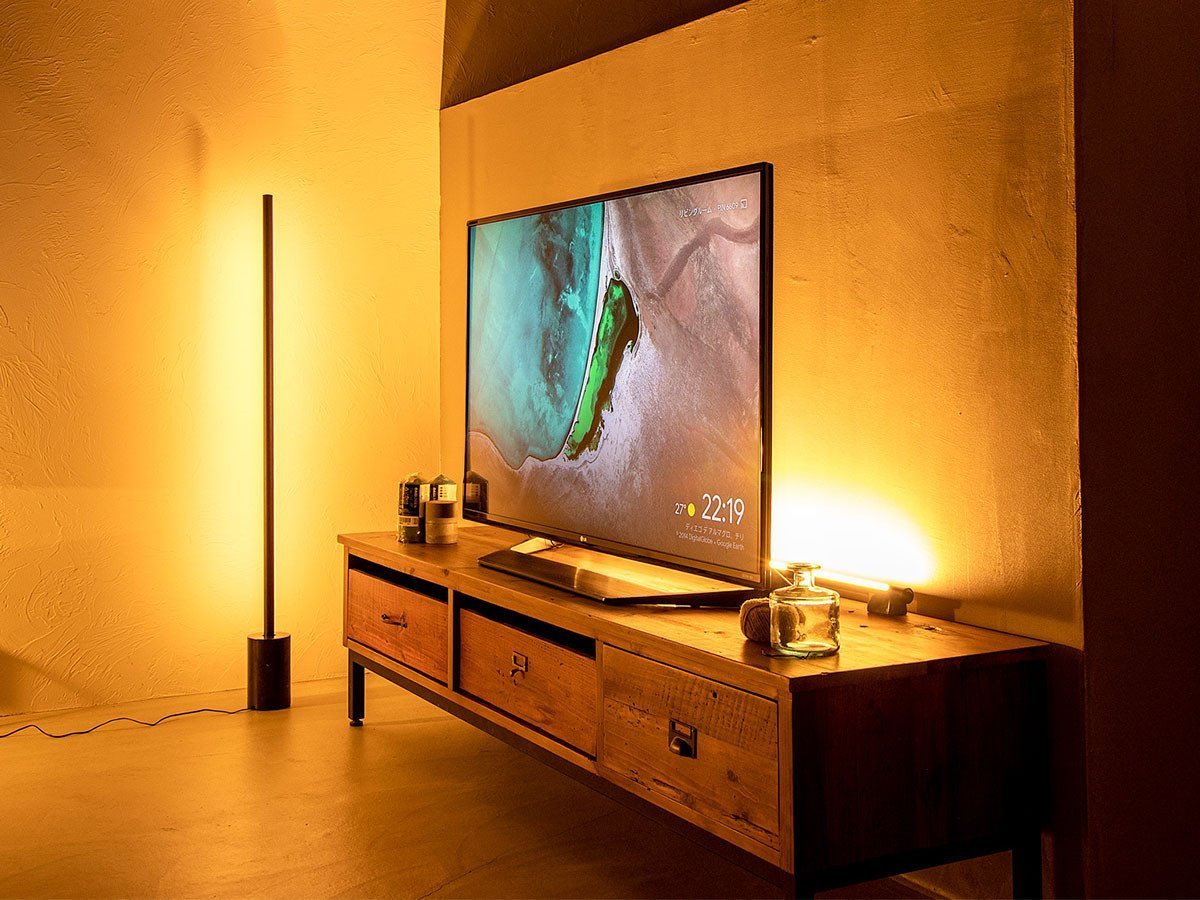 【フライミー ファクトリー/FLYMEe Factory / GOODS】のLED Bar Light / LEDバーライト #105493 インテリア・キッズ・メンズ・レディースファッション・服の通販 founy(ファニー) 　送料無料　Free Shipping　スタンド　Stand Collar, Upright Stand　マグネット　Magnet, Magnetic Closure　ホーム・キャンプ・アウトドア・お取り寄せ　Home Living / Home & Lifestyle / Camping Gear / Outdoor Camping　家具・インテリア　Home Furniture & Interior. Stylish & Functional Living Spaces　ライト・照明　Lamps & Lighting Fixtures　フロアランプ・スタンドライト　Floor Lamp / Standing Lamp　テレビの後ろを照らすシアターライティングとして使用すれば、壁が明るくなってテレビの発光面と明度差が低|ID: prp329100000003831 ipo3291000000036843523