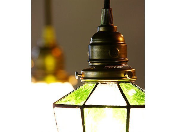 【フライミーパーラー/FLYMEe Parlor / GOODS】のPendant Light / ペンダントライト #9510 インテリア・キッズ・メンズ・レディースファッション・服の通販 founy(ファニー) 　送料無料　Free Shipping　おすすめ　Recommended / Our Picks　ホーム・キャンプ・アウトドア・お取り寄せ　Home Living / Home & Lifestyle / Camping Gear / Outdoor Camping　家具・インテリア　Home Furniture & Interior. Stylish & Functional Living Spaces　ライト・照明　Lamps & Lighting Fixtures　ペンダントライト・吊り下げ照明　Pendant Light / Hanging Light Fixture　ステンドグラスのシェードは職人が一つ一つ手作業で制作しています。|ID: prp329100000003845 ipo3291000000036852051