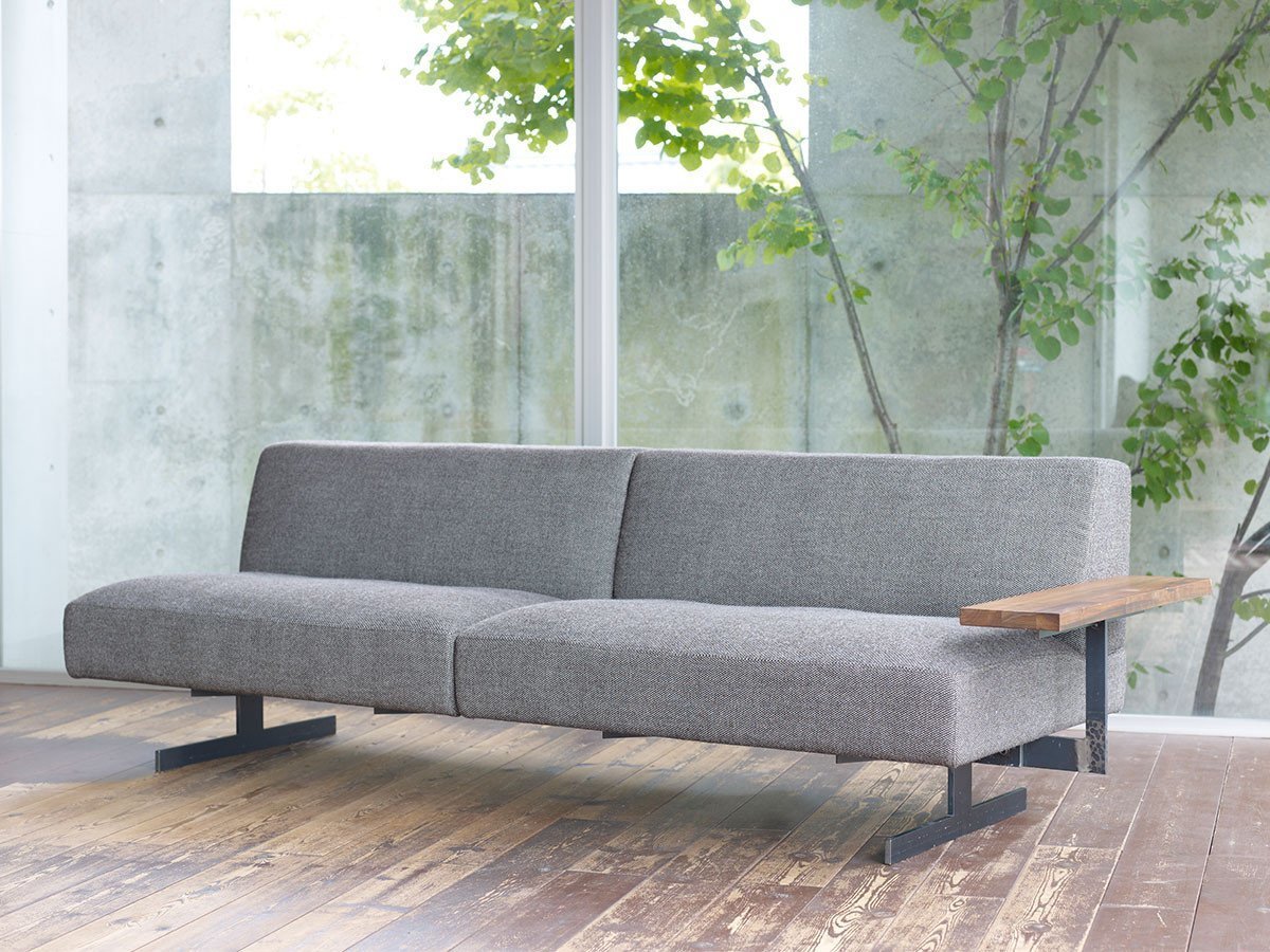 【杉山製作所/Sugiyama Seisakusho / GOODS】のKUROTETSU BAN SOFA / クロテツ バン ソファ インテリア・キッズ・メンズ・レディースファッション・服の通販 founy(ファニー) クール Cool, Chic スクエア Square, Square Shape バランス Balance, Style Balance ホーム・キャンプ・アウトドア・お取り寄せ Home Living / Home & Lifestyle / Camping Gear / Outdoor Camping 家具・インテリア Home Furniture & Interior. Stylish & Functional Living Spaces ソファー Couches & Sofas オプション:サイドアーム 1点|ID: prp329100000003915 ipo3291000000036765069
