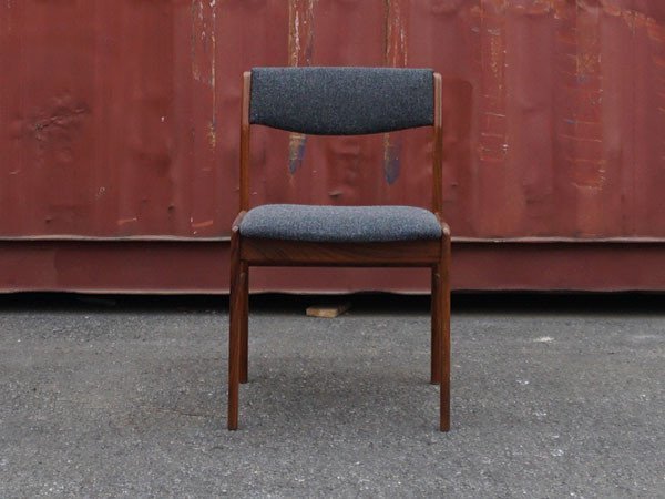 【リ ストア フィクスチャー ユナイテッドアローズ/RE : Store Fixture UNITED ARROWS LTD. / GOODS】のDining Chair Fabric Backrest / ダイニングチェア ファブリック A インテリア・キッズ・メンズ・レディースファッション・服の通販 founy(ファニー) 　ウッド　Wood　クラシック　Classic　シンプル　Simple　ダメージ　Damage　ファブリック　Fabric　フォルム　Form　フレーム　Flame　エレガント 上品　Elegant　ホーム・キャンプ・アウトドア・お取り寄せ　Home,Garden,Outdoor,Camping Gear　家具・インテリア　Home Furniture & Interior. Stylish & Functional Living Spaces　チェア・椅子　Chair　ダイニングチェア　Dining Chair　-|ID: prp329100000003936 ipo3291000000030166634