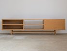 【グリニッチ オリジナル ファニチャー/greeniche original furniture / GOODS】のAV Board 1200 / AVボード 1200 「オプション 引出し:あり」を選択の場合、引出し設置位置(向かって左)に背板が追加されます。<|ID: prp329100000004010 ipo3291000000030238211