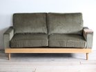 【スウィッチ/SWITCH / GOODS】のMaverick Sofa 2.5P / マーベリック 2.5人掛けソファ 張地:F-36 コーデュロイ オリーブ(Sシリーズ)|ID:prp329100000004041