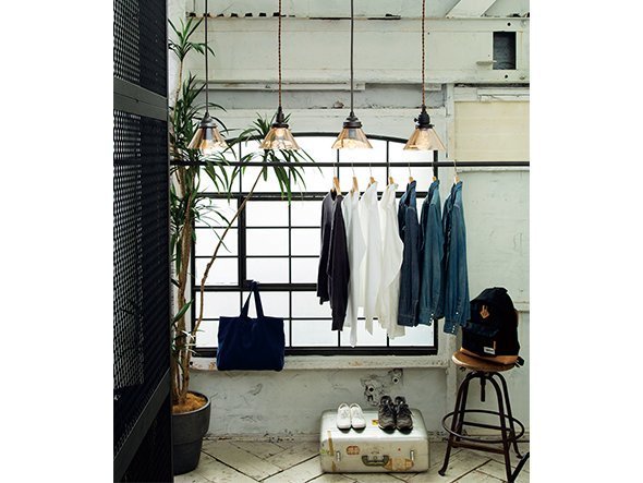 【フライミー ファクトリー/FLYMEe Factory / GOODS】のCUSTOM SERIES Basic Pendant Light × Trans Dish / カスタムシリーズ ベーシックペンダントライト(口金E17) × トランス(ディッシュ) インテリア・キッズ・メンズ・レディースファッション・服の通販 founy(ファニー) 　送料無料　Free Shipping　ガラス　Glass, Glassware　シンプル　Simple, Minimal　フォルム　Silhouette, Form　ベーシック　Basic, Essential　皿　Plate, Dish　ホーム・キャンプ・アウトドア・お取り寄せ　Home Living / Home & Lifestyle / Camping Gear / Outdoor Camping　家具・インテリア　Home Furniture & Interior. Stylish & Functional Living Spaces　ライト・照明　Lamps & Lighting Fixtures　ペンダントライト・吊り下げ照明　Pendant Light / Hanging Light Fixture　参考イメージ|ID: prp329100000004054 ipo3291000000034585039