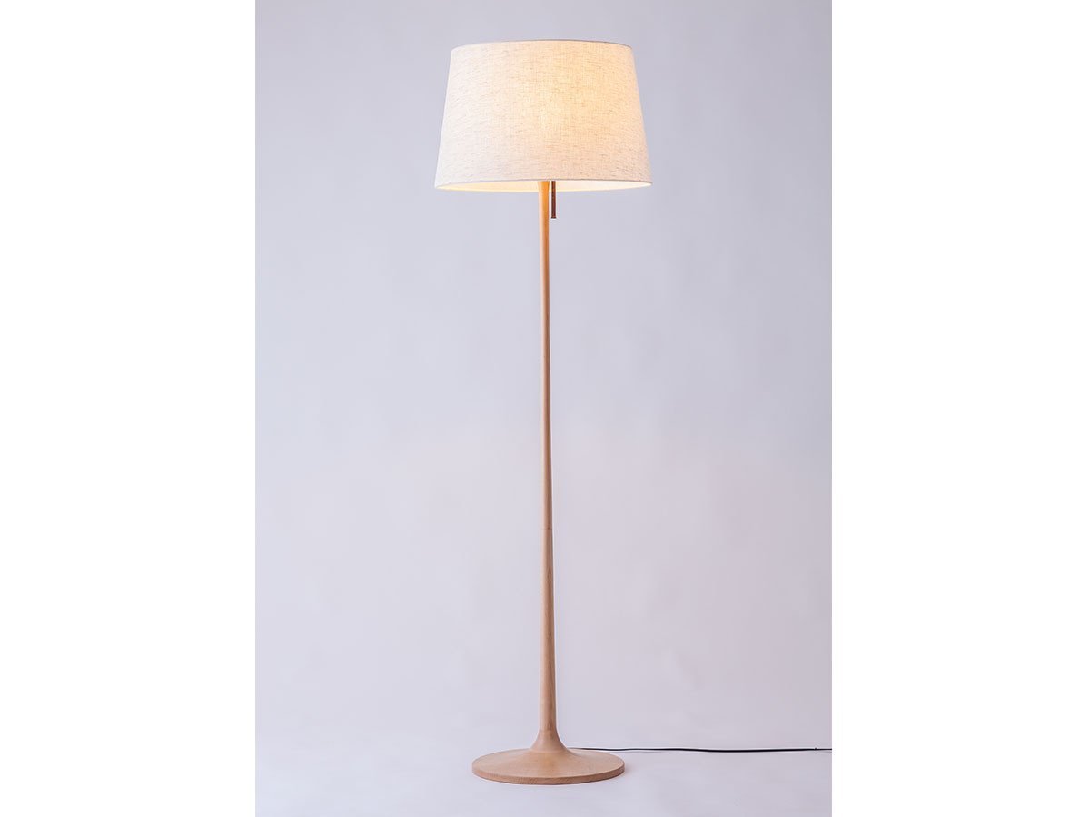 【フライミー ヴェール/FLYMEe vert / GOODS】のFloor Stand / フロアスタンド #106706 インテリア・キッズ・メンズ・レディースファッション・服の通販 founy(ファニー) 　送料無料　Free Shipping　サテン　Satin, Glossy Fabric　シンプル　Simple, Minimal　スタンド　Stand Collar, Upright Stand　ホーム・キャンプ・アウトドア・お取り寄せ　Home Living / Home & Lifestyle / Camping Gear / Outdoor Camping　家具・インテリア　Home Furniture & Interior. Stylish & Functional Living Spaces　ライト・照明　Lamps & Lighting Fixtures　フロアランプ・スタンドライト　Floor Lamp / Standing Lamp　シェード:ナチュラル、本体:メイプル|ID: prp329100000004105 ipo3291000000036771614