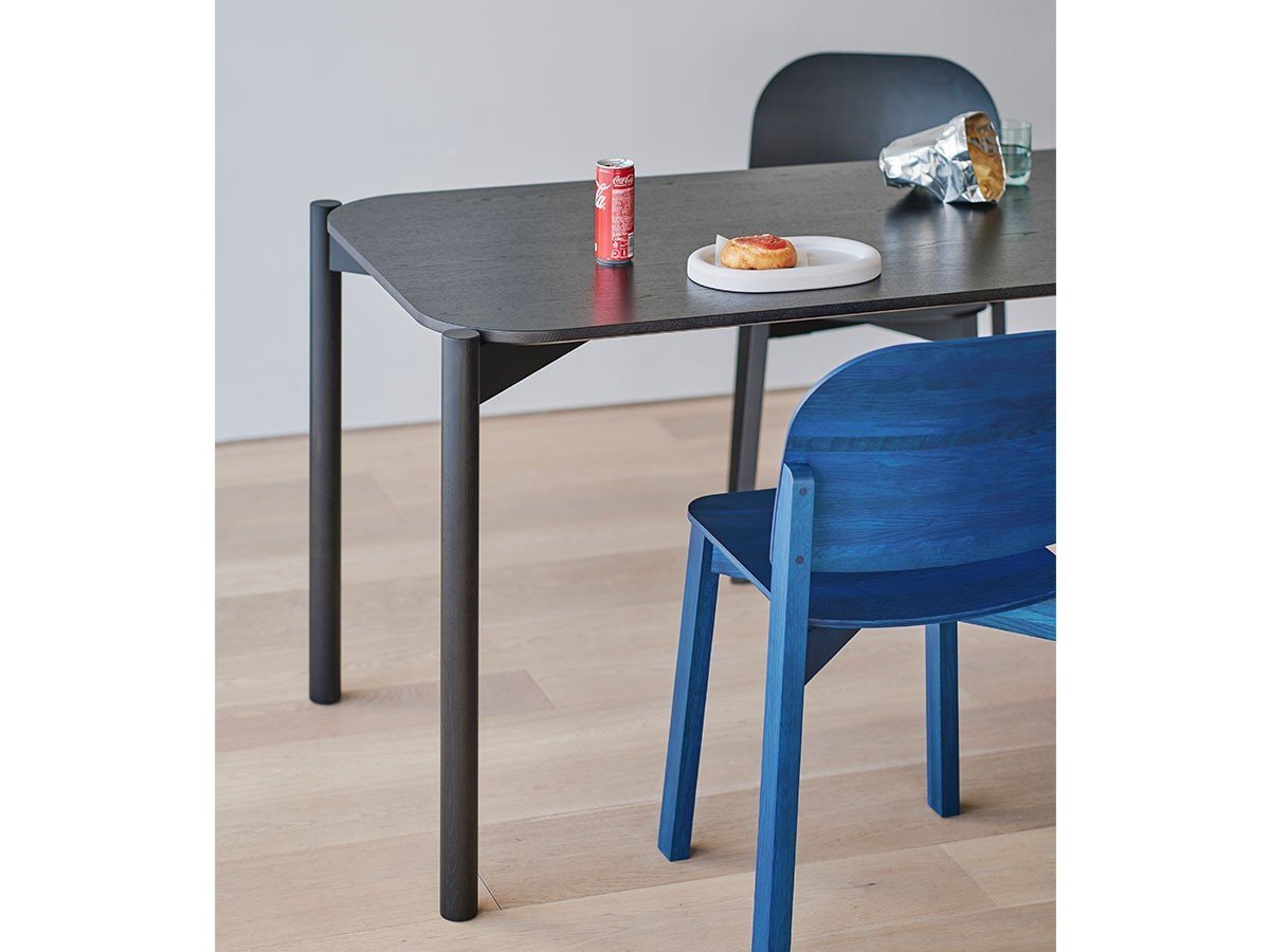 【カリモクニュースタンダード/KARIMOKU NEW STANDARD / GOODS】のCASTOR TABLE 150 / キャストールテーブル 150 インテリア・キッズ・メンズ・レディースファッション・服の通販 founy(ファニー) 　コンパクト　Compact, Small Size　シンプル　Simple, Minimal　テーブル　Table, Dining Table　デスク　Desk, Work Desk　パターン　Pattern, Design Print　おすすめ　Recommended / Our Picks　ホーム・キャンプ・アウトドア・お取り寄せ　Home Living / Home & Lifestyle / Camping Gear / Outdoor Camping　家具・インテリア　Home Furniture & Interior. Stylish & Functional Living Spaces　テーブル　Dining, Coffee & Side Tables　ダイニングテーブル・食卓テーブル　Dining Tables　Photographer:Masaaki Inoue, Bouillon|ID: prp329100000004119 ipo3291000000033315735