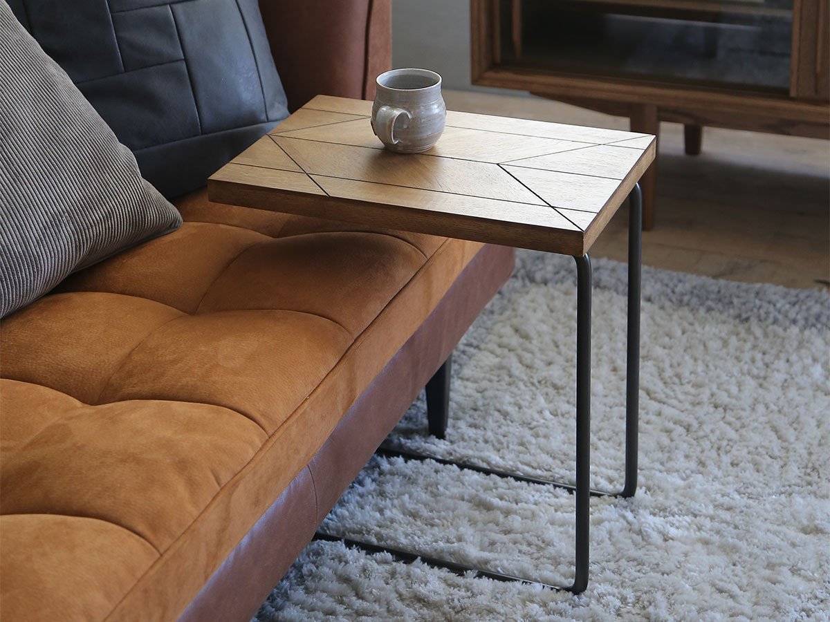 【ノットアンティークス/knot antiques / CRASH GATE / GOODS】のCHAY II SIDE TABLE / チャイ 2 サイドテーブル(矢柄天板) 人気、トレンドファッション・服の通販 founy(ファニー) 　シンプル　Simple, Minimal　テーブル　Table, Dining Table　フレーム　Frame, Outline　ホーム・キャンプ・アウトドア・お取り寄せ　Home Living / Home & Lifestyle / Camping Gear / Outdoor Camping　家具・インテリア　Home Furniture & Interior. Stylish & Functional Living Spaces　テーブル　Dining, Coffee & Side Tables　サイドテーブル・ナイトテーブル　Side & End Tables　other-4|ID: prp329100000004123 ipo3291000000031528157