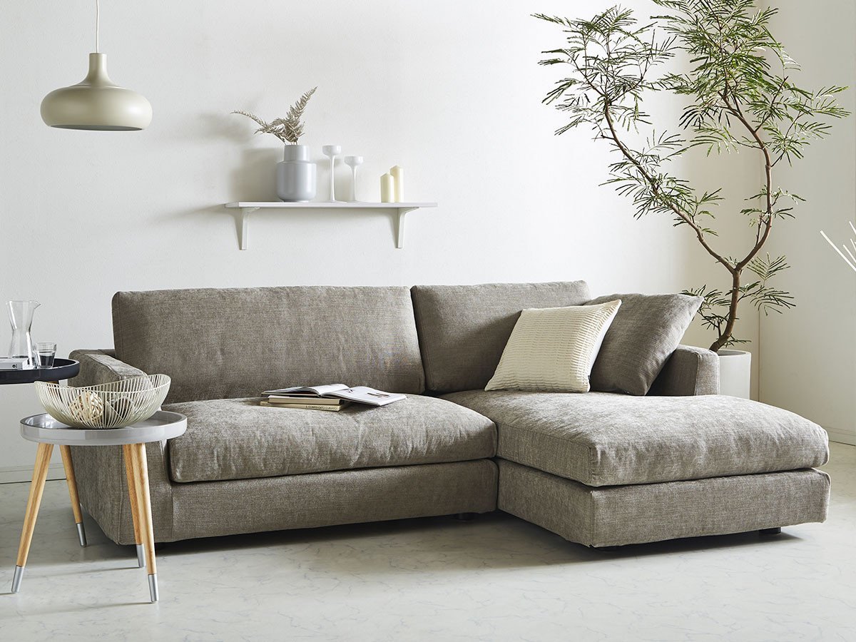 【リラックス フォーム/RELAX FORM / GOODS】のDEPALA II COUCH SOFA / デパラ2 カウチソファ インテリア・キッズ・メンズ・レディースファッション・服の通販 founy(ファウニー) 　クッション　Cushion, Throw Pillow　シンプル　Simple, Minimal　フェザー　Feather, Feather Detail　フォーム　Form　定番　Standard, Basic Item　ホーム・キャンプ・アウトドア・お取り寄せ　Home Living / Home & Lifestyle / Camping Gear / Outdoor Camping　家具・インテリア　Home Furniture & Interior. Stylish & Functional Living Spaces　ソファー　Couches & Sofas　カウチソファ・シェーズロング　Chaise Lounge Sofas　張地:A48 ステングレー、カウチ位置:左カウチ|ID: prp329100000004130 ipo3291000000037082216