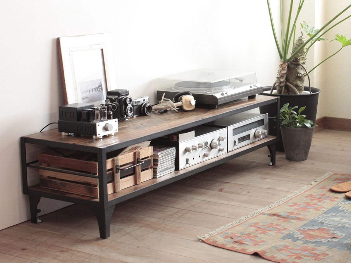 【ノットアンティークス/knot antiques / CRASH GATE / GOODS】のDIXIE TV BOARD / ディキシー テレビボード インテリア・キッズ・メンズ・レディースファッション・服の通販 founy(ファニー) ホーム・キャンプ・アウトドア・お取り寄せ Home Living / Home & Lifestyle / Camping Gear / Outdoor Camping 家具・インテリア Home Furniture & Interior. Stylish & Functional Living Spaces テレビボード・テレビ台 TV Cabinets & Consoles テレビ台・TVボード Tv Board -|ID: prp329100000004179 ipo3291000000036862484