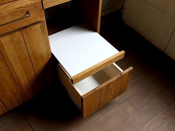 【アデペシュ/a.depeche】のcadeal kitchen board 1200 / カデル キッチンボード 1200 インテリア・キッズ・メンズ・レディースファッション・服の通販 founy(ファウニー) 　フレーム　Frame, Outline　ホーム・キャンプ・アウトドア・お取り寄せ　Home Living / Home & Lifestyle / Camping Gear / Outdoor Camping　キッチン・ダイニング　Kitchen & Dining Essentials. Stylish & Functional Tableware　キッチン収納　Kitchen Storage　キッチン収納・食器棚・レンジ台　Kitchen Cabinet　ホーム・キャンプ・アウトドア・お取り寄せ　Home Living / Home & Lifestyle / Camping Gear / Outdoor Camping　キッチン・ダイニング　Kitchen & Dining Essentials. Stylish & Functional Tableware　キッチン家電・キッチン用品　Kitchen Appliances & Tools　マグカップ・カップ&ソーサー・陶器食器　Mugs / Cups and Saucers / Ceramic Drinkware　家電使用時に便利なスライド棚仕様です。|ID: prp329100000004194 ipo3291000000037071389