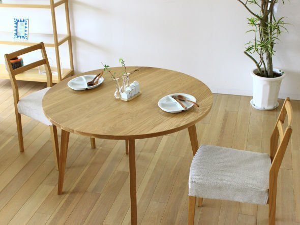 【フライミー ヴェール/FLYMEe vert / GOODS】のROUND DINING TABLE / ラウンド ダイニングテーブル #27224 人気、トレンドファッション・服の通販 founy(ファニー) 　シンプル　Simple, Minimal　テーブル　Table, Dining Table　ラウンド　Round, Round Neck　ホーム・キャンプ・アウトドア・お取り寄せ　Home Living / Home & Lifestyle / Camping Gear / Outdoor Camping　家具・インテリア　Home Furniture & Interior. Stylish & Functional Living Spaces　テーブル　Dining, Coffee & Side Tables　ダイニングテーブル・食卓テーブル　Dining Tables　other-5|ID: prp329100000004251 ipo3291000000031531554