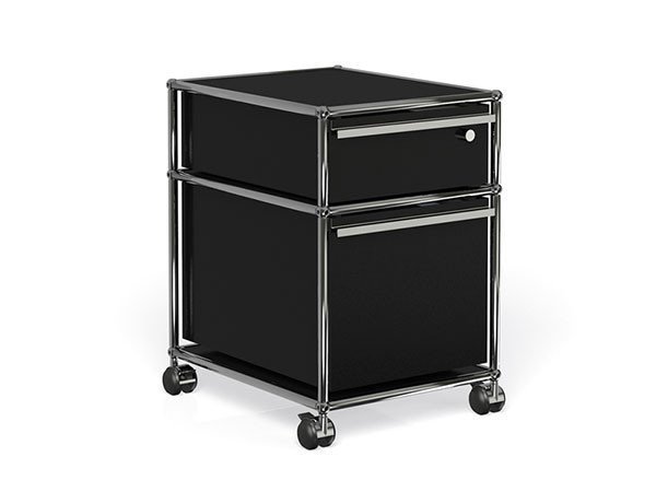 【ユーエスエム/USM / GOODS】のUSM Haller Wagon / USMハラー ワゴン(鍵付き) W / D / H:418 / 523 / 605mm A6サイズドロワー × 1、A4サイズドロワー × 1 インテリア・キッズ・メンズ・レディースファッション・服の通販 founy(ファニー) コレクション Collection, Seasonal Line シンプル Simple, Minimal ステーショナリー Stationery, Office Supplies デスク Desk, Work Desk ニューヨーク New York, NYC Style ホーム・キャンプ・アウトドア・お取り寄せ Home Living / Home & Lifestyle / Camping Gear / Outdoor Camping 家具・インテリア Home Furniture & Interior. Stylish & Functional Living Spaces 収納家具・キャビネット Storage Furniture チェストワゴン・移動式収納 Mobile Wagon グラファイトブラック(基本定番色)|ID: prp329100000004293 ipo3291000000036858747