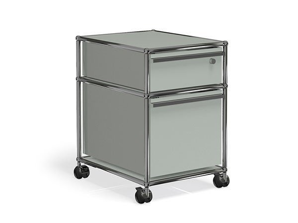 【ユーエスエム/USM / GOODS】のUSM Haller Wagon / USMハラー ワゴン(鍵付き) W / D / H:418 / 523 / 605mm A6サイズドロワー × 1、A4サイズドロワー × 1 インテリア・キッズ・メンズ・レディースファッション・服の通販 founy(ファニー) コレクション Collection, Seasonal Line シンプル Simple, Minimal ステーショナリー Stationery, Office Supplies デスク Desk, Work Desk ニューヨーク New York, NYC Style ホーム・キャンプ・アウトドア・お取り寄せ Home Living / Home & Lifestyle / Camping Gear / Outdoor Camping 家具・インテリア Home Furniture & Interior. Stylish & Functional Living Spaces 収納家具・キャビネット Storage Furniture チェストワゴン・移動式収納 Mobile Wagon ライトグレー(海外取り寄せ)|ID: prp329100000004293 ipo3291000000036858749