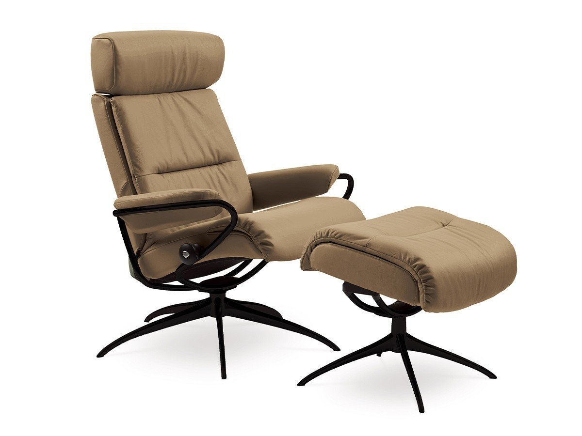 【ストレスレス/Stressless / GOODS】のStressless Tokyo Star with adjustable headrest / ストレスレス トーキョー スター ヘッドレスト付ローバック Mサイズ インテリア・キッズ・メンズ・レディースファッション・服の通販 founy(ファニー) 　クッション　Cushion　コンパクト　Compact　シンプル　Simple　スプリング　Spring　フィット　Fit　モダン　Modern　冬　Winter　ホーム・キャンプ・アウトドア・お取り寄せ　Home,Garden,Outdoor,Camping Gear　家具・インテリア　Furniture　チェア・椅子　Chair　リクライニングチェア　Recliner Chair　フンギ / マットブラック|ID: prp329100000004357 ipo3291000000027599423