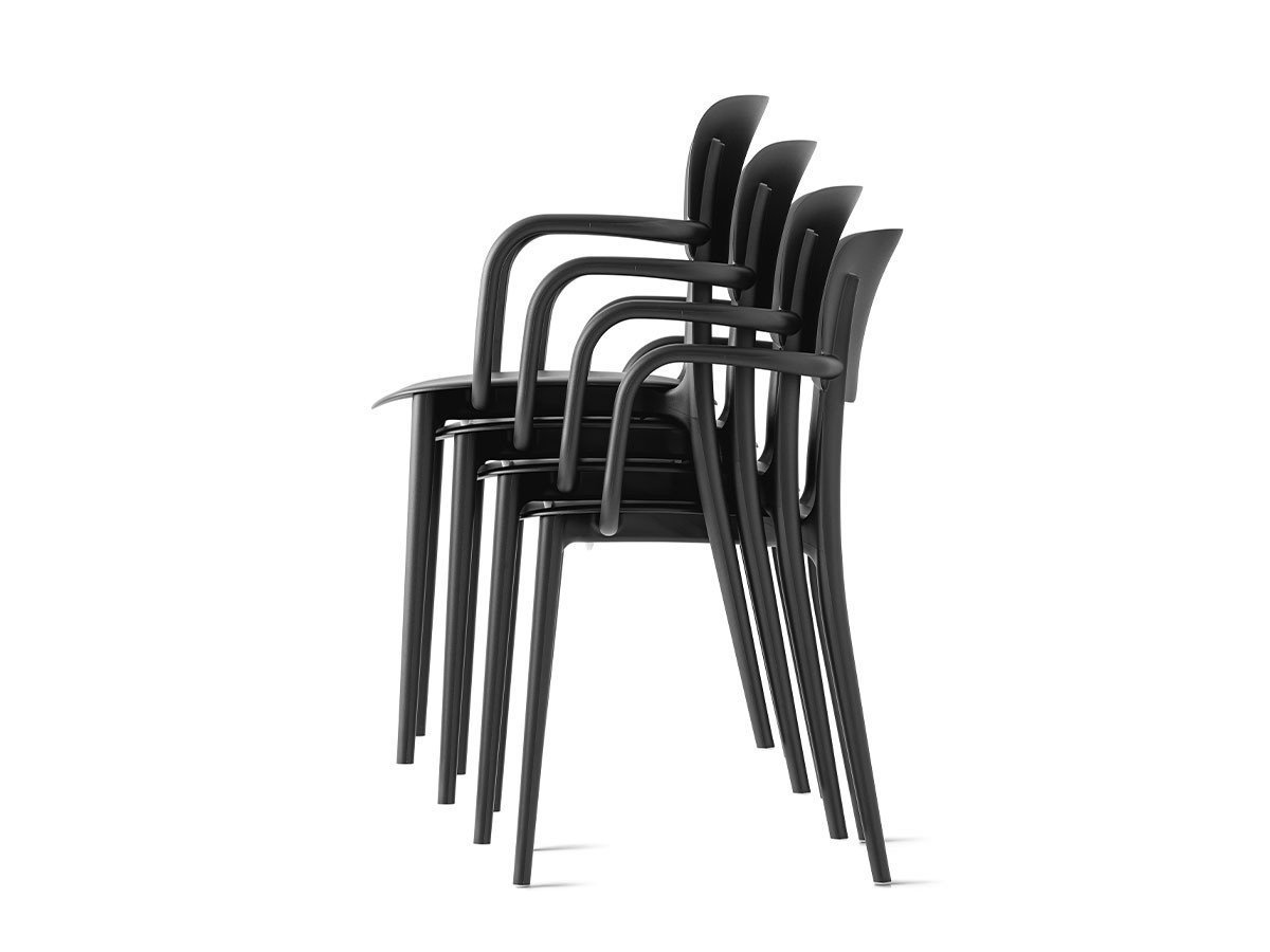 【カリガリス/Calligaris / GOODS】のLIBERTY / リバティ CS/1884 インテリア・キッズ・メンズ・レディースファッション・服の通販 founy(ファニー) 　送料無料　Free Shipping　クラシック　Classic, Timeless Style　スマート　Smart, Elegant　モダン　Modern, Contemporary　軽量　Lightweight, Ultra Light　ホーム・キャンプ・アウトドア・お取り寄せ　Home Living / Home & Lifestyle / Camping Gear / Outdoor Camping　家具・インテリア　Home Furniture & Interior. Stylish & Functional Living Spaces　チェア・椅子　Seating & Chairs　ダイニングチェア・木製チェア　Dining Chairs　4脚までスタッキング(重ね置き)ができます。|ID: prp329100000004380 ipo3291000000036835608