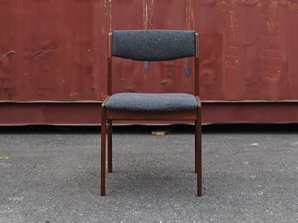 【リ ストア フィクスチャー ユナイテッドアローズ/RE : Store Fixture UNITED ARROWS LTD. / GOODS】のDining Chair Fabric Backrest / ダイニングチェア ファブリック C インテリア・キッズ・メンズ・レディースファッション・服の通販 founy(ファニー) https://founy.com/ ウッド Wood クラシック Classic シンプル Simple ダメージ Damage ファブリック Fabric フォルム Form フレーム Flame エレガント 上品 Elegant ホーム・キャンプ・アウトドア・お取り寄せ Home,Garden,Outdoor,Camping Gear 家具・インテリア Furniture チェア・椅子 Chair ダイニングチェア Dining Chair |ID: prp329100000004403 ipo3291000000028614794