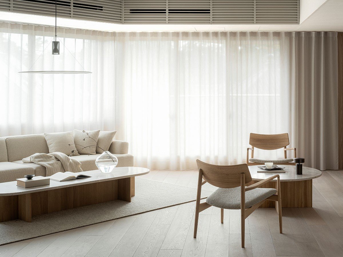 【カリモクケース/KARIMOKU CASE / GOODS】のN-ST01 LARGE / N-ST01 ラージ インテリア・キッズ・メンズ・レディースファッション・服の通販 founy(ファニー) 　イタリア　Italy　クッション　Cushion, Throw Pillow　テーブル　Table, Dining Table　デスク　Desk, Work Desk　バランス　Balance, Style Balance　メッシュ　Mesh, Net Fabric　ラウンド　Round, Round Neck　ホーム・キャンプ・アウトドア・お取り寄せ　Home Living / Home & Lifestyle / Camping Gear / Outdoor Camping　家具・インテリア　Home Furniture & Interior. Stylish & Functional Living Spaces　テーブル　Dining, Coffee & Side Tables　ローテーブル・センターテーブル　Coffee & Center Tables　Photographer:Tomooki KengakuInterior Styli|ID: prp329100000004445 ipo3291000000036818090