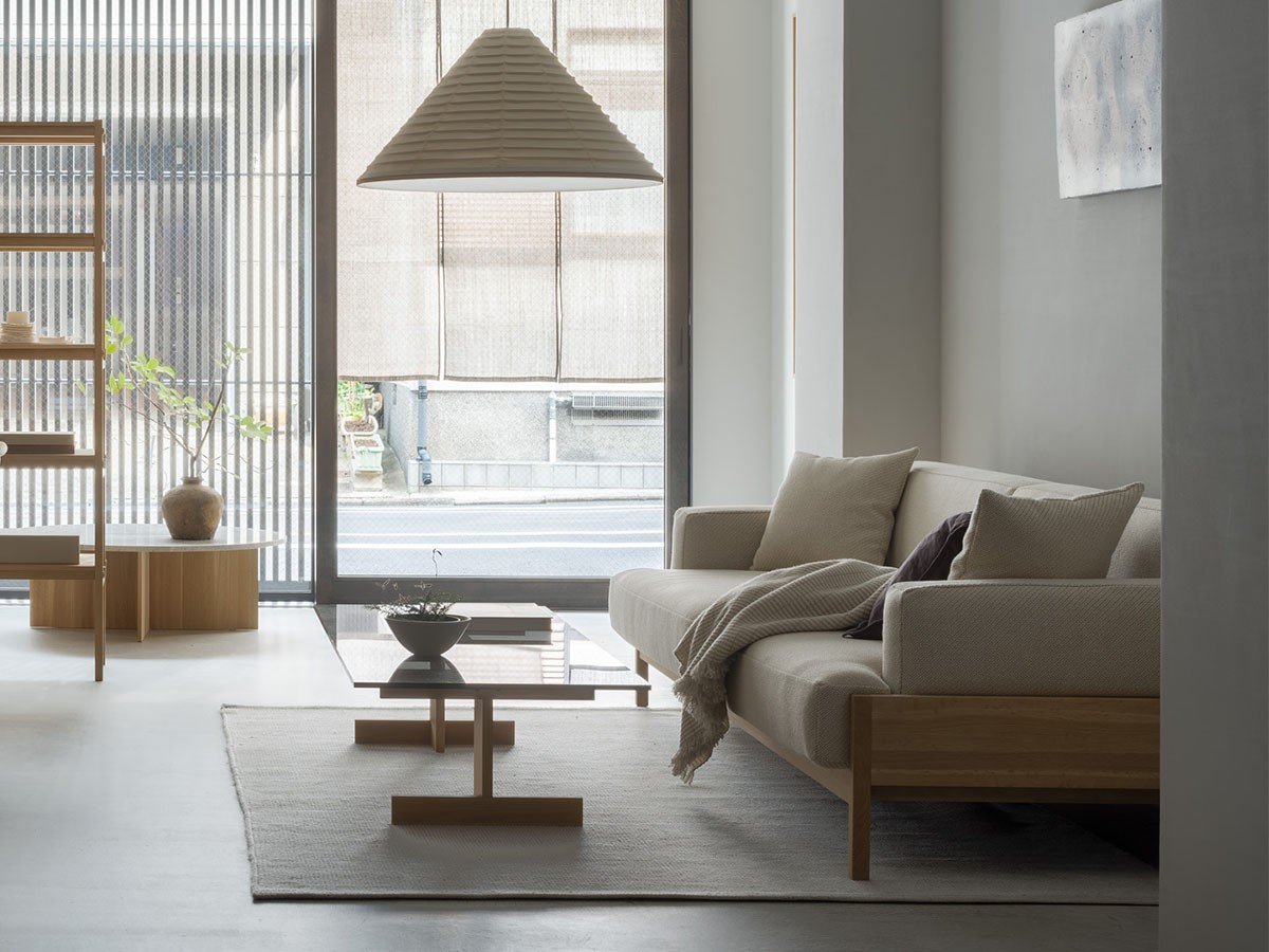 【カリモクケース/KARIMOKU CASE / GOODS】のN-ST01 LARGE / N-ST01 ラージ インテリア・キッズ・メンズ・レディースファッション・服の通販 founy(ファニー) 　イタリア　Italy　クッション　Cushion, Throw Pillow　テーブル　Table, Dining Table　デスク　Desk, Work Desk　バランス　Balance, Style Balance　メッシュ　Mesh, Net Fabric　ラウンド　Round, Round Neck　ホーム・キャンプ・アウトドア・お取り寄せ　Home Living / Home & Lifestyle / Camping Gear / Outdoor Camping　家具・インテリア　Home Furniture & Interior. Stylish & Functional Living Spaces　テーブル　Dining, Coffee & Side Tables　ローテーブル・センターテーブル　Coffee & Center Tables　Photographer:Tomooki KengakuInterior Styli|ID: prp329100000004445 ipo3291000000036818110