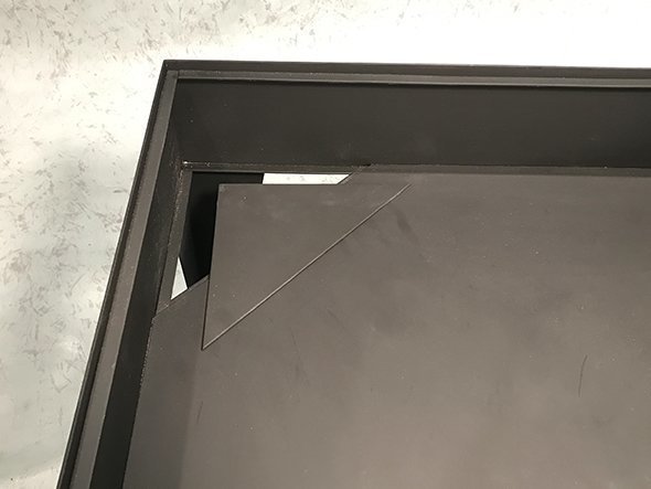 【フライミー ノワール/FLYMEe Noir / GOODS】のMURO / ムロ コレクションテーブル 高さ45cm インテリア・キッズ・メンズ・レディースファッション・服の通販 founy(ファニー) 　送料無料　Free Shipping　コレクション　Collection, Seasonal Line　シンプル　Simple, Minimal　テーブル　Table, Dining Table　ワーク　Workwear, Utility Style　ホーム・キャンプ・アウトドア・お取り寄せ　Home Living / Home & Lifestyle / Camping Gear / Outdoor Camping　家具・インテリア　Home Furniture & Interior. Stylish & Functional Living Spaces　テーブル　Dining, Coffee & Side Tables　ローテーブル・センターテーブル　Coffee & Center Tables　天板ガラスは、目立たない底面の角に設けられた開口部分から手を入れて外すことが可能です。|ID: prp329100000004635 ipo3291000000035930632