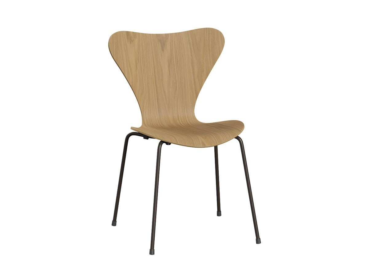 【フリッツ ハンセン/FRITZ HANSEN / GOODS】のSERIES 7 / セブンチェア 3107 インテリア・キッズ・メンズ・レディースファッション・服の通販 founy(ファウニー) 　ウッド　Wooden Design　クラシック　Classic, Timeless Style　シェイプ　Shape, Slim Fit　シルク　Silk, 100% Silk　フォルム　Silhouette, Form　送料無料　Free Shipping　おすすめ　Recommended / Our Picks　ホーム・キャンプ・アウトドア・お取り寄せ　Home Living / Home & Lifestyle / Camping Gear / Outdoor Camping　家具・インテリア　Home Furniture & Interior. Stylish & Functional Living Spaces　チェア・椅子　Seating & Chairs　ダイニングチェア・木製チェア　Dining Chairs　シェル:ナチュラルウッド / オーク、脚部:ブラウンブロンズ|ID: prp329100000004638 ipo3291000000037063334