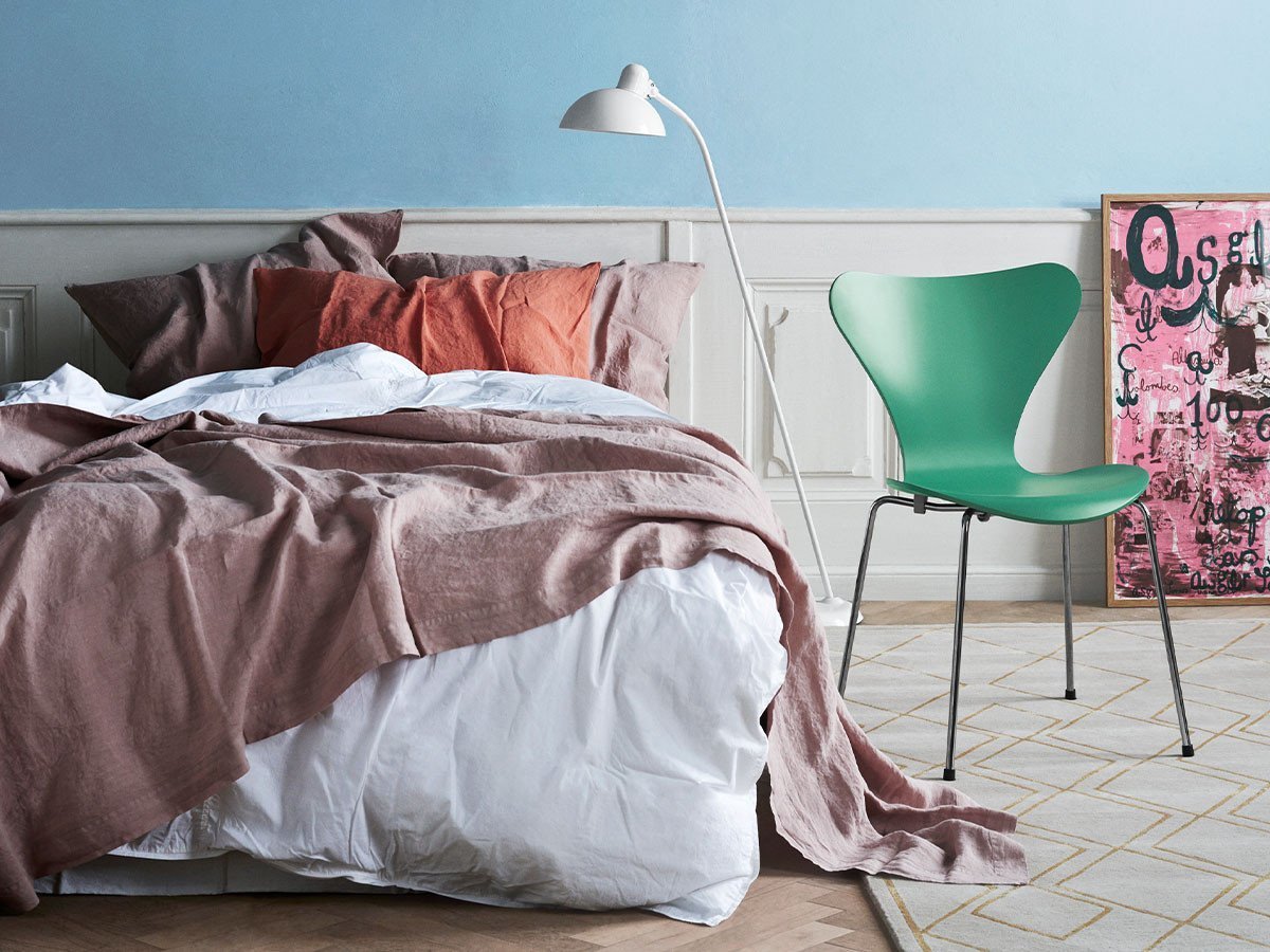 【フリッツ ハンセン/FRITZ HANSEN / GOODS】のSERIES 7 / セブンチェア 3107 インテリア・キッズ・メンズ・レディースファッション・服の通販 founy(ファウニー) 　ウッド　Wooden Design　クラシック　Classic, Timeless Style　シェイプ　Shape, Slim Fit　シルク　Silk, 100% Silk　フォルム　Silhouette, Form　送料無料　Free Shipping　おすすめ　Recommended / Our Picks　ホーム・キャンプ・アウトドア・お取り寄せ　Home Living / Home & Lifestyle / Camping Gear / Outdoor Camping　家具・インテリア　Home Furniture & Interior. Stylish & Functional Living Spaces　チェア・椅子　Seating & Chairs　ダイニングチェア・木製チェア　Dining Chairs　参考イメージ|ID: prp329100000004638 ipo3291000000037063342