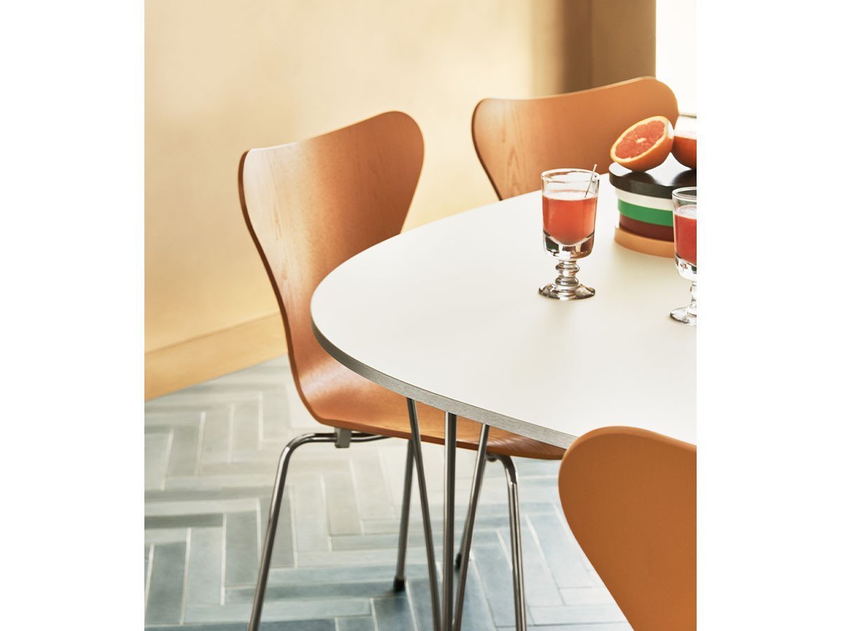 【フリッツ ハンセン/FRITZ HANSEN / GOODS】のSERIES 7 / セブンチェア 3107 インテリア・キッズ・メンズ・レディースファッション・服の通販 founy(ファウニー) 　ウッド　Wooden Design　クラシック　Classic, Timeless Style　シェイプ　Shape, Slim Fit　シルク　Silk, 100% Silk　フォルム　Silhouette, Form　送料無料　Free Shipping　おすすめ　Recommended / Our Picks　ホーム・キャンプ・アウトドア・お取り寄せ　Home Living / Home & Lifestyle / Camping Gear / Outdoor Camping　家具・インテリア　Home Furniture & Interior. Stylish & Functional Living Spaces　チェア・椅子　Seating & Chairs　ダイニングチェア・木製チェア　Dining Chairs　参考イメージ|ID: prp329100000004638 ipo3291000000037063352