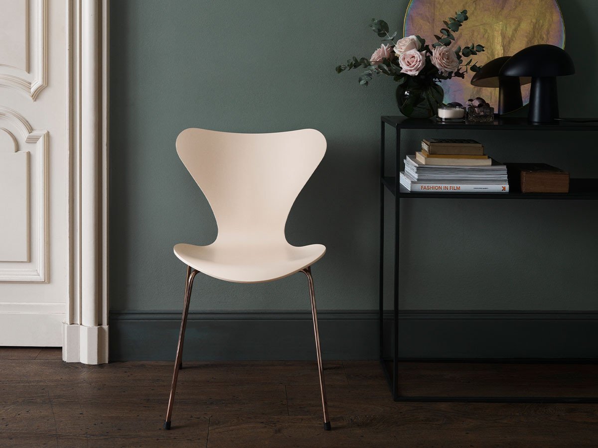 【フリッツ ハンセン/FRITZ HANSEN / GOODS】のSERIES 7 / セブンチェア 3107 インテリア・キッズ・メンズ・レディースファッション・服の通販 founy(ファウニー) 　ウッド　Wooden Design　クラシック　Classic, Timeless Style　シェイプ　Shape, Slim Fit　シルク　Silk, 100% Silk　フォルム　Silhouette, Form　送料無料　Free Shipping　おすすめ　Recommended / Our Picks　ホーム・キャンプ・アウトドア・お取り寄せ　Home Living / Home & Lifestyle / Camping Gear / Outdoor Camping　家具・インテリア　Home Furniture & Interior. Stylish & Functional Living Spaces　チェア・椅子　Seating & Chairs　ダイニングチェア・木製チェア　Dining Chairs　参考イメージ|ID: prp329100000004638 ipo3291000000037063361