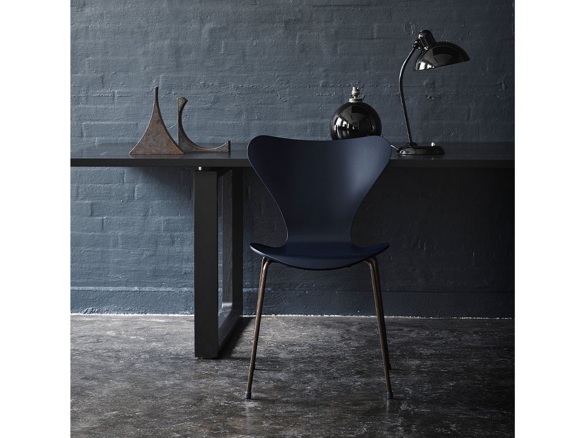 【フリッツ ハンセン/FRITZ HANSEN / GOODS】のSERIES 7 / セブンチェア 3107 インテリア・キッズ・メンズ・レディースファッション・服の通販 founy(ファウニー) 　ウッド　Wooden Design　クラシック　Classic, Timeless Style　シェイプ　Shape, Slim Fit　シルク　Silk, 100% Silk　フォルム　Silhouette, Form　送料無料　Free Shipping　おすすめ　Recommended / Our Picks　ホーム・キャンプ・アウトドア・お取り寄せ　Home Living / Home & Lifestyle / Camping Gear / Outdoor Camping　家具・インテリア　Home Furniture & Interior. Stylish & Functional Living Spaces　チェア・椅子　Seating & Chairs　ダイニングチェア・木製チェア　Dining Chairs　参考イメージ|ID: prp329100000004638 ipo3291000000037063365