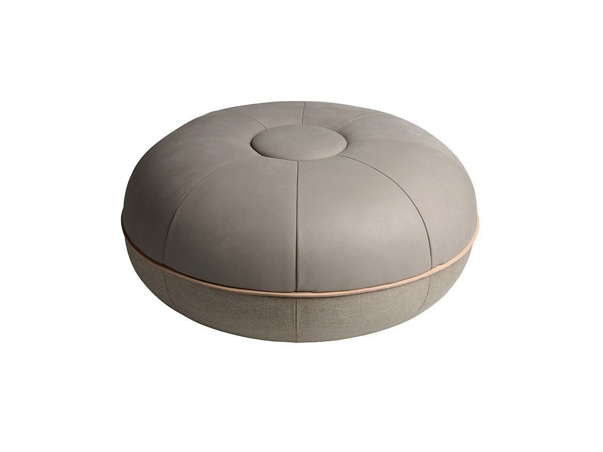 【フリッツ ハンセン/FRITZ HANSEN / GOODS】のPOUF SMALL / プフ スモール インテリア・キッズ・メンズ・レディースファッション・服の通販 founy(ファニー) 　送料無料　Free Shipping　アクセサリー　Accessories　キャンバス　Canvas　クッション　Cushion　コレクション　Collection　パイピング　Piping　リネン　Linen　リラックス　Relax　ホーム・キャンプ・アウトドア・お取り寄せ　Home,Garden,Outdoor,Camping Gear　家具・インテリア　Furniture　その他 インテリア雑貨、家具　Furniture, Interior, Others　ライトグレー|ID: prp329100000004686 ipo3291000000030210524