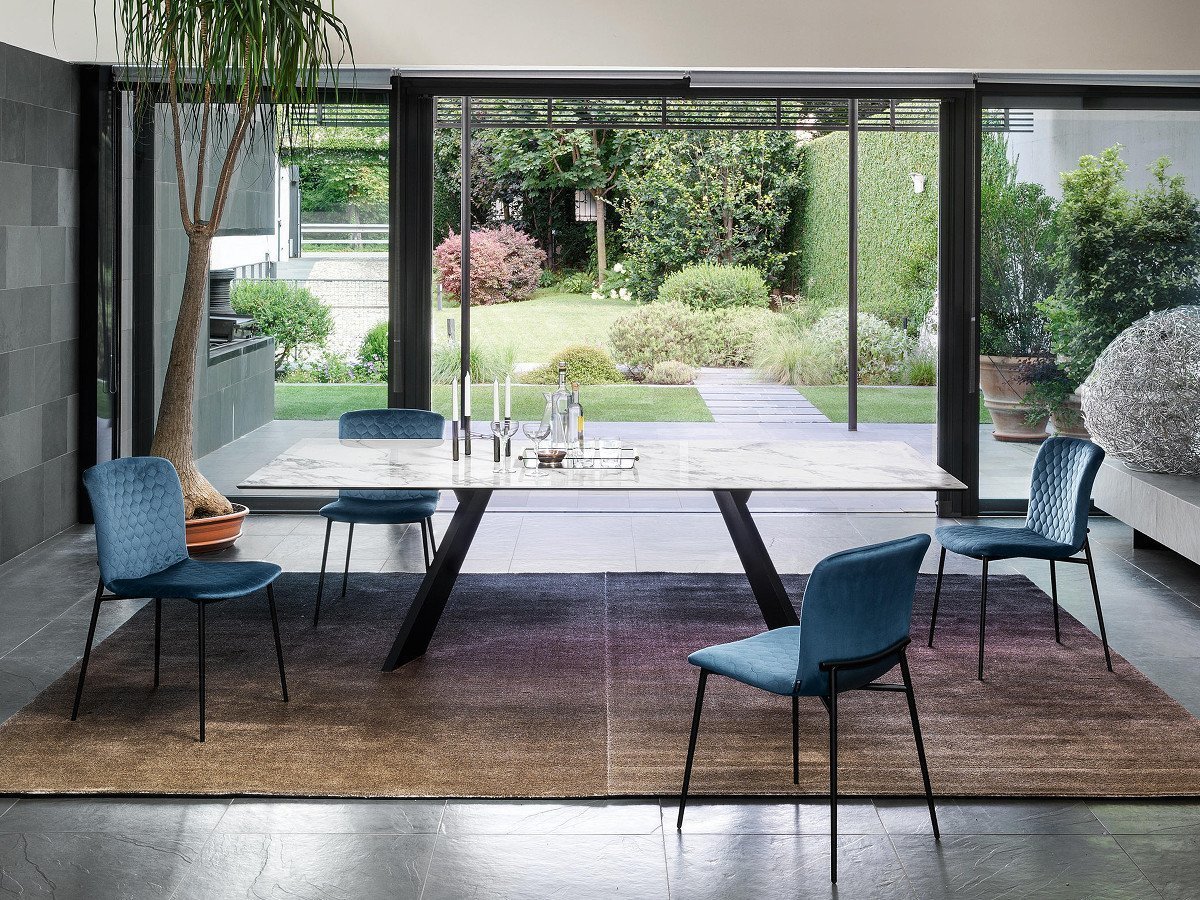 【カリガリス/Calligaris / GOODS】のLOVE / ラブ CS/1885-A インテリア・キッズ・メンズ・レディースファッション・服の通販 founy(ファニー) 送料無料 Free Shipping エレガント 上品 Elegant キルティング Quilted, Quilting クラシック Classic, Timeless Style ファブリック Fabric, Textile フレーム Frame, Outline ベルベット Velvet, Velvety メタル Metal, Metal Parts モダン Modern, Contemporary ホーム・キャンプ・アウトドア・お取り寄せ Home Living / Home & Lifestyle / Camping Gear / Outdoor Camping 家具・インテリア Home Furniture & Interior. Stylish & Functional Living Spaces チェア・椅子 Seating & Chairs ダイニングチェア・木製チェア Dining Chairs シートS0J オーシャンブルー、脚部P15 マットブラック|ID: prp329100000004775 ipo3291000000036801803