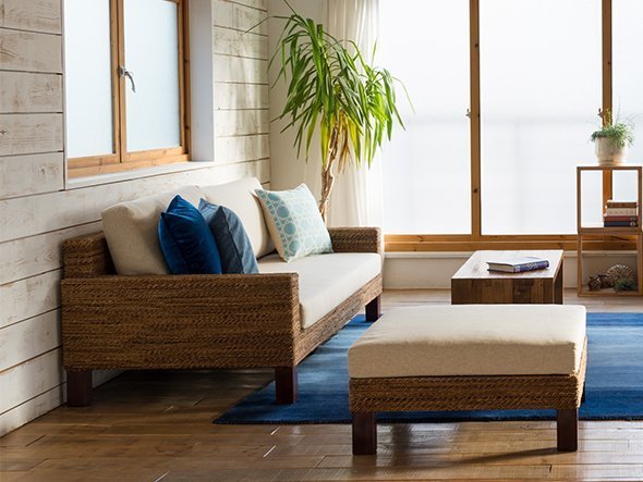 【カジャ/KAJA / GOODS】のFARGO Omi Sofa / ファーゴ オミソファ 3人掛け インテリア・キッズ・メンズ・レディースファッション・服の通販 founy(ファニー) 　フレーム　Flame　リゾート　Resort　リラックス　Relax　リーフ　Leaf　ホーム・キャンプ・アウトドア・お取り寄せ　Home,Garden,Outdoor,Camping Gear　家具・インテリア　Furniture　ソファー　Sofa　フレームには素材感があるバナナリーフが用いられ、明るい張地とのコントラストがアジアンテイストを引き立|ID: prp329100000004858 ipo3291000000031700537