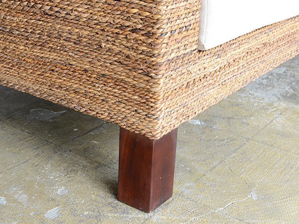 【カジャ/KAJA / GOODS】のFARGO Omi Sofa / ファーゴ オミソファ 3人掛け インテリア・キッズ・メンズ・レディースファッション・服の通販 founy(ファニー) 　フレーム　Frame, Outline　リゾート　Resort, Vacation Style　リラックス　Relax, Relaxed Fit　リーフ　Leaf, Botanical Leaf　ホーム・キャンプ・アウトドア・お取り寄せ　Home Living / Home & Lifestyle / Camping Gear / Outdoor Camping　家具・インテリア　Home Furniture & Interior. Stylish & Functional Living Spaces　ソファー　Couches & Sofas　脚部には贅沢にマホガニー材を使用しています。|ID: prp329100000004858 ipo3291000000037004277