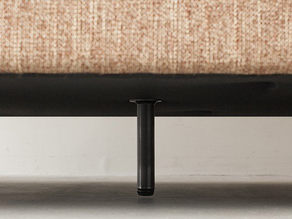 【フランネルソファ/FLANNEL SOFA / GOODS】のPIVO ONE ARM SOFA / ピヴォ 2.5人掛け片肘ソファ インテリア・キッズ・メンズ・レディースファッション・服の通販 founy(ファニー) 　ホーム・キャンプ・アウトドア・お取り寄せ　Home Living / Home & Lifestyle / Camping Gear / Outdoor Camping　家具・インテリア　Home Furniture & Interior. Stylish & Functional Living Spaces　ソファー　Couches & Sofas　サポート脚はスチール(ブラック)です。|ID: prp329100000004952 ipo3291000000030182902