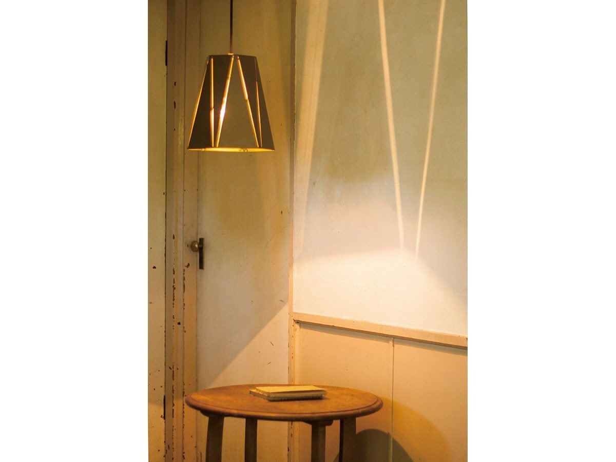 【アプロス/APROZ / GOODS】のLOUISIANA / ルイジアナ インテリア・キッズ・メンズ・レディースファッション・服の通販 founy(ファニー) 　送料無料　Free Shipping　スリット　Slit, Slit Detail　プレート　Plate, Dish　ホーム・キャンプ・アウトドア・お取り寄せ　Home Living / Home & Lifestyle / Camping Gear / Outdoor Camping　家具・インテリア　Home Furniture & Interior. Stylish & Functional Living Spaces　ライト・照明　Lamps & Lighting Fixtures　ペンダントライト・吊り下げ照明　Pendant Light / Hanging Light Fixture　参考イメージ|ID: prp329100000005104 ipo3291000000036850176