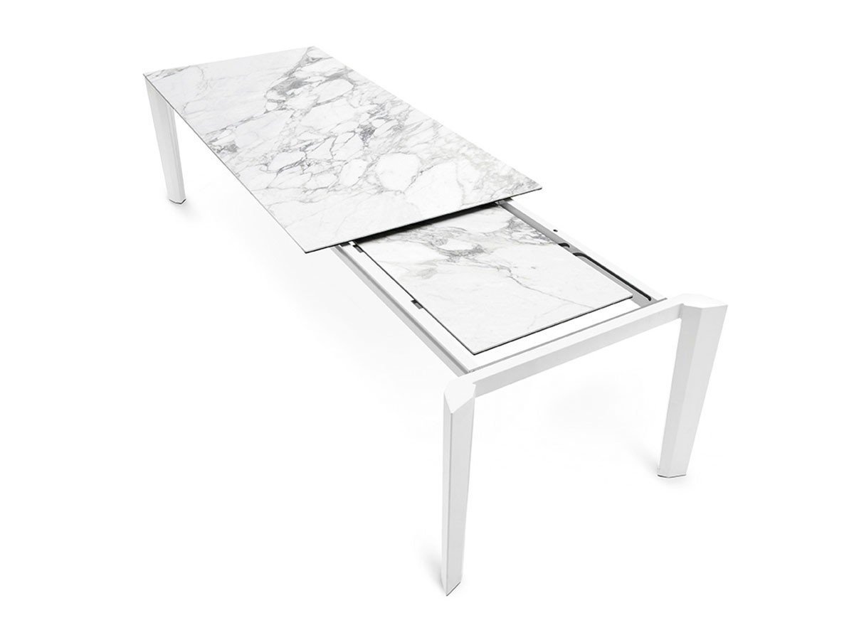 【カリガリス/Calligaris / GOODS】のDELTA / デルタ セラミック天板 CS/4097-R 160 インテリア・キッズ・メンズ・レディースファッション・服の通販 founy(ファニー) 　テーブル　Table, Dining Table　ホーム・キャンプ・アウトドア・お取り寄せ　Home Living / Home & Lifestyle / Camping Gear / Outdoor Camping　家具・インテリア　Home Furniture & Interior. Stylish & Functional Living Spaces　テーブル　Dining, Coffee & Side Tables　ダイニングテーブル・食卓テーブル　Dining Tables　天板下にはエクステンション用天板が隠れています。|ID: prp329100000005210 ipo3291000000036644647